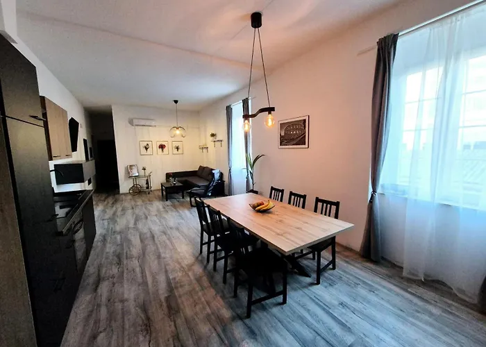 Appartamento Holiday Apartment Pola