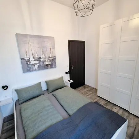 Apartment Holiday Apartment *