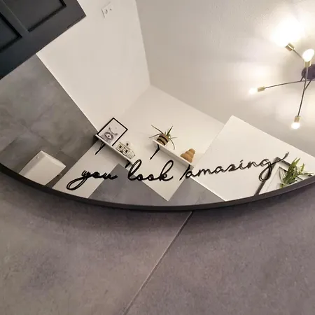 Holiday Apartment شقة بولا